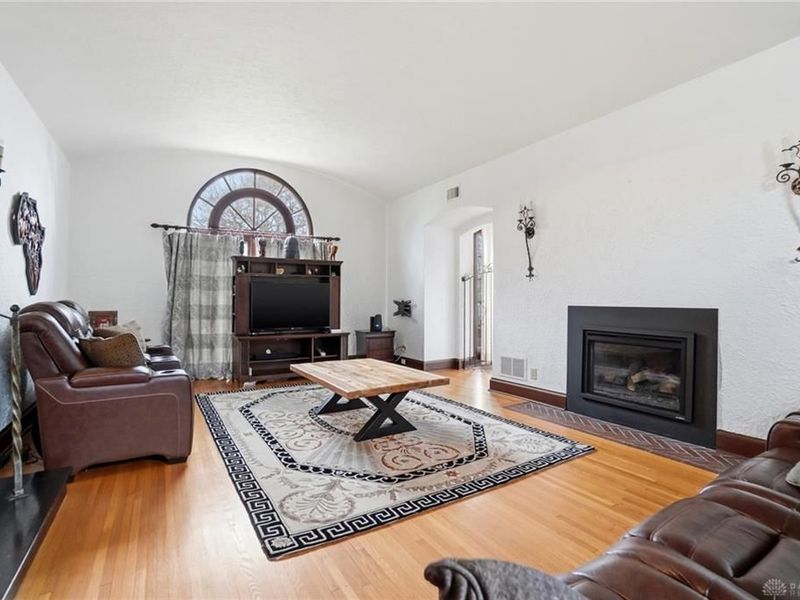 25 W Thruston Boulevard, Oakwood, OH 45419 Photo 22