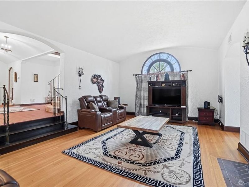 25 W Thruston Boulevard, Oakwood, OH 45419 Photo 23