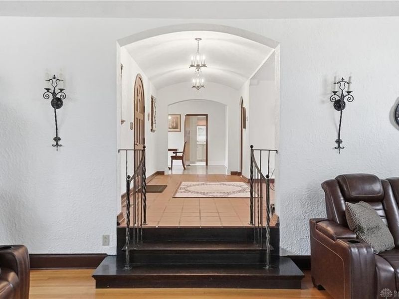 25 W Thruston Boulevard, Oakwood, OH 45419 Photo 36