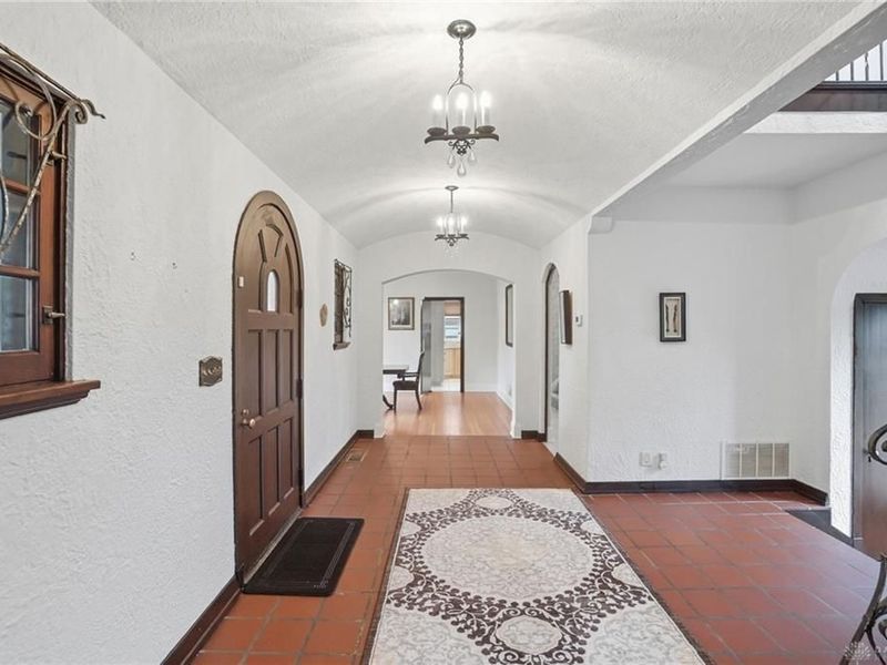 25 W Thruston Boulevard, Oakwood, OH 45419 Photo 38