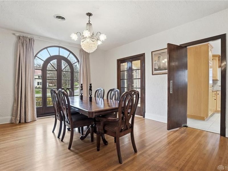 25 W Thruston Boulevard, Oakwood, OH 45419 Photo 39