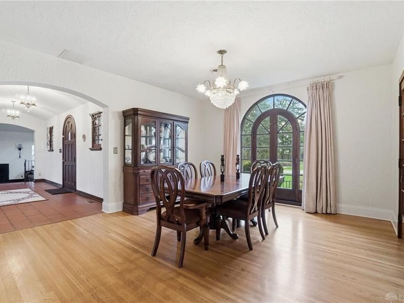 25 W Thruston Boulevard, Oakwood, OH 45419 Photo 41