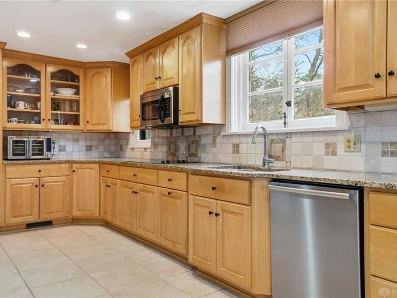 25 W Thruston Boulevard, Oakwood, OH 45419 Photo 48