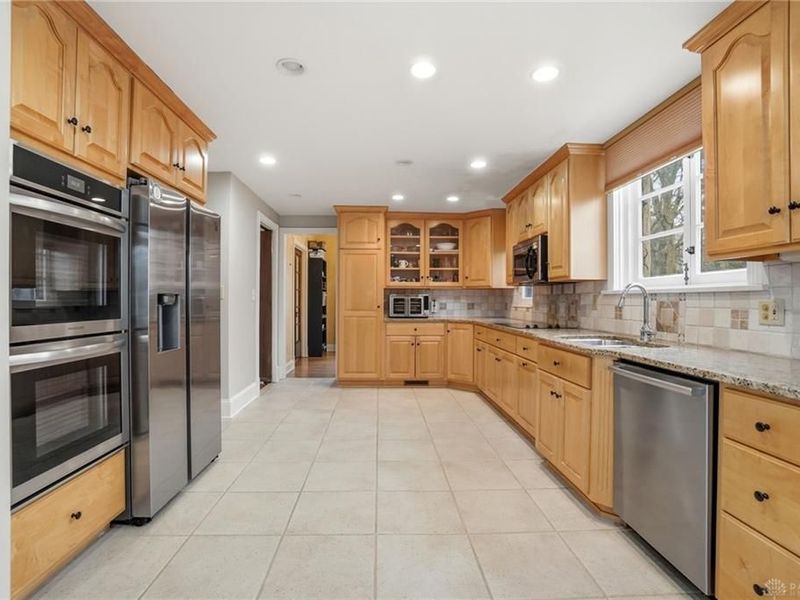 25 W Thruston Boulevard, Oakwood, OH 45419 Photo 49