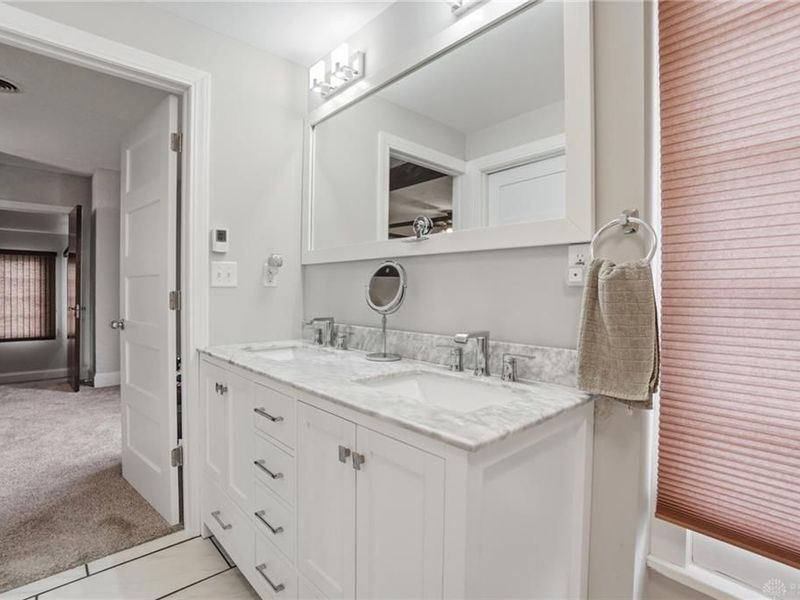 25 W Thruston Boulevard, Oakwood, OH 45419 Photo 78