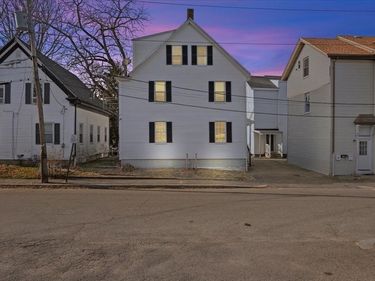 46 Grove St, Taunton, MA 02780