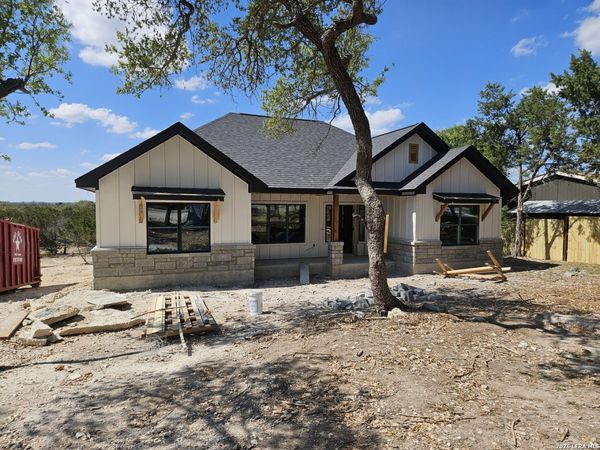 126 Deer Run Pass, Canyon Lake, TX 78133