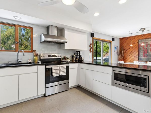 16 Argyle Lane , East Hampton, NY 11937