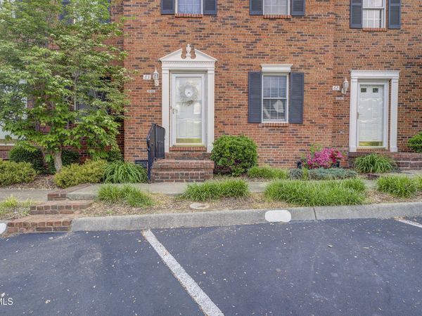 400 Sunset Drive, Unit Apt P83, Johnson City, TN 37604
