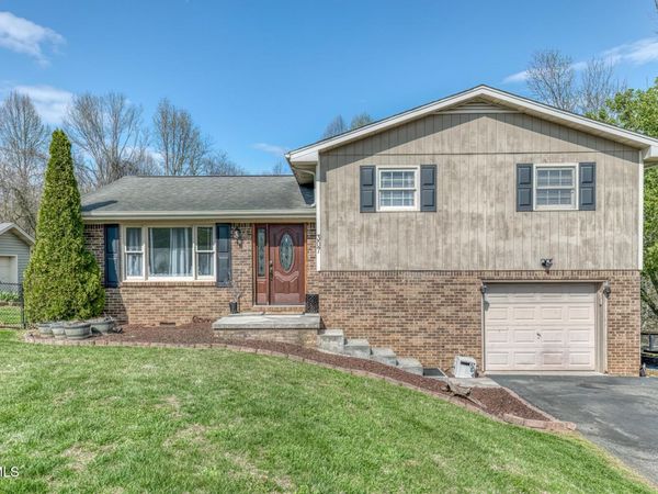 307 Sawyer Circle, Bluff City, TN 37618