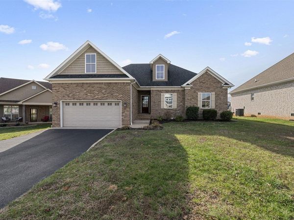 457 Adalynn Circle , Bowling Green, KY 42104