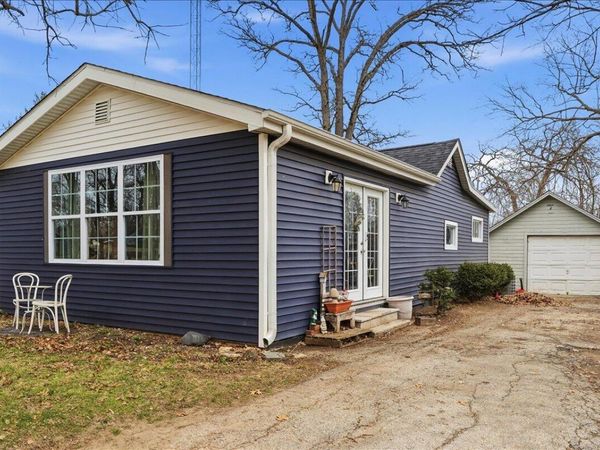 N1142 Walnut Rd, Bloomfield, WI 53128