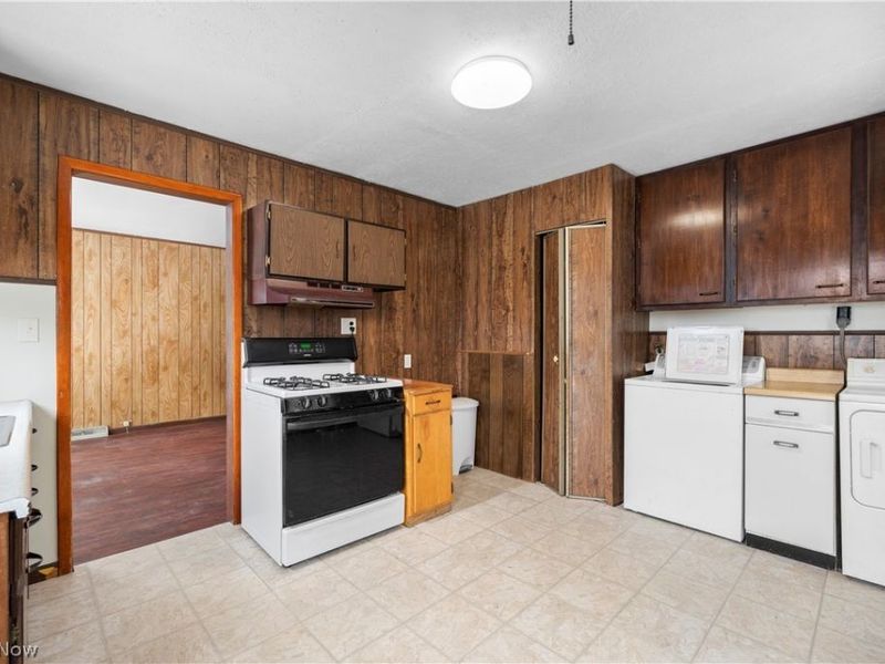 12809 Mcgowan Avenue, Cleveland, OH 44135 Photo 6