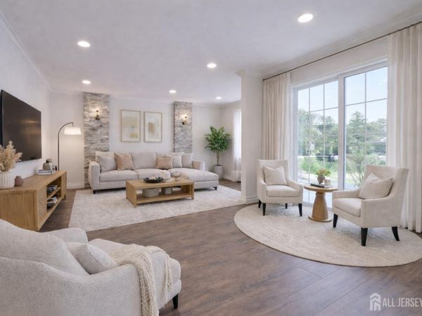 28 Rothwell Drive, Monroe Township, NJ 08831