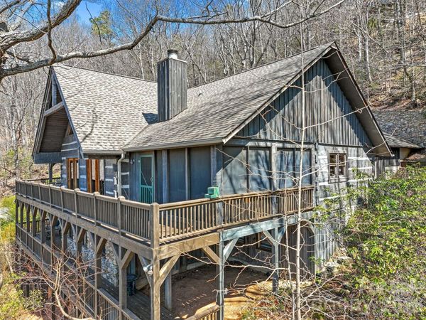 65 Sugar Maple Drive, Mills River, NC 28759