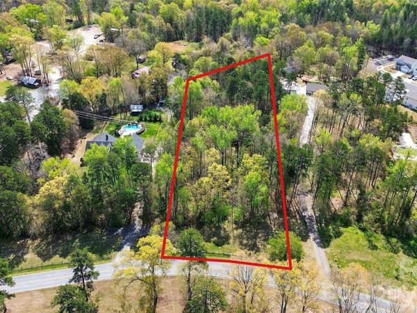 2626 Miranda Road, Charlotte, NC 28216