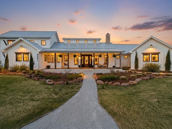 9441 Farmhouse Lane, Arcadia, OK 73007