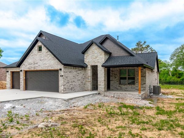 3067 NW Shelton Road, Fayetteville, AR 72703