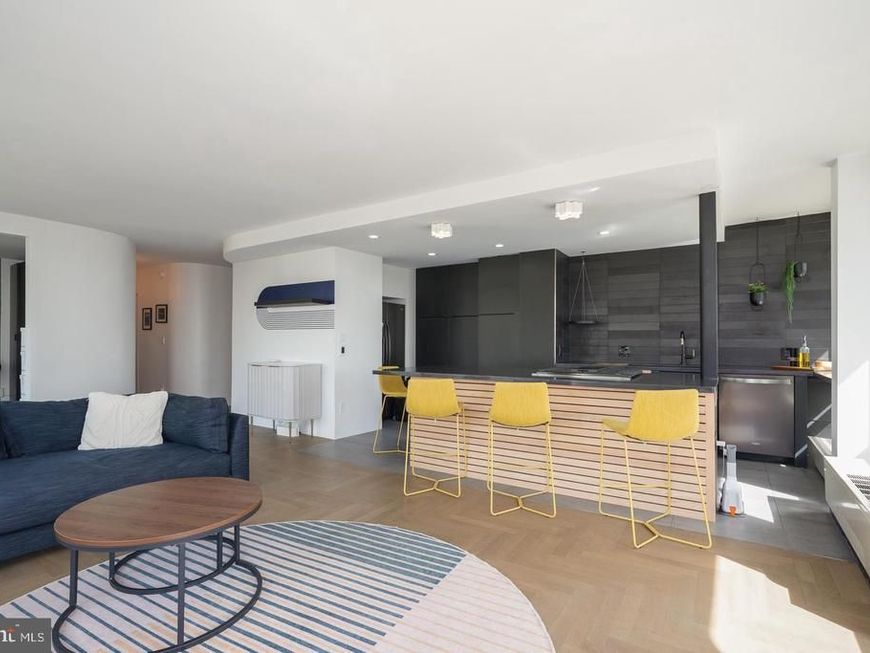 220 Locust Street , Unit 2DE, Philadelphia, PA 19106 Main Photo