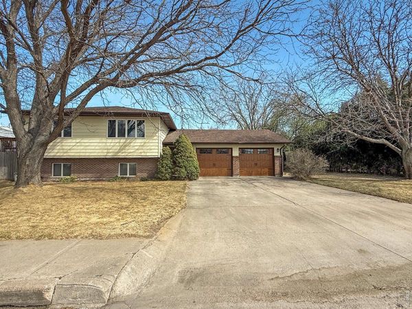 133 S Morlan Ave, Holyoke, CO 80734