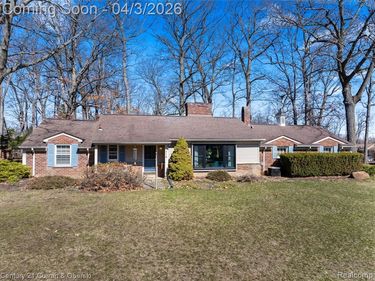 5816 Darbwood Lane, West Bloomfield Twp, MI 48324