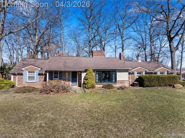 5816 Darbwood Lane, West Bloomfield Twp, MI 48324
