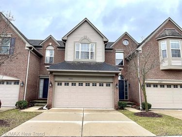41261 N MAPLEWOOD Drive, CANTON, MI 48187