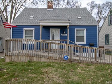 34294 Glover Street, Wayne, MI 48184