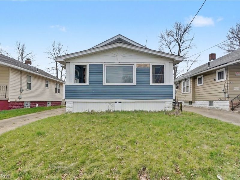 872 Cole Avenue, Akron, OH 44306 Photo 1