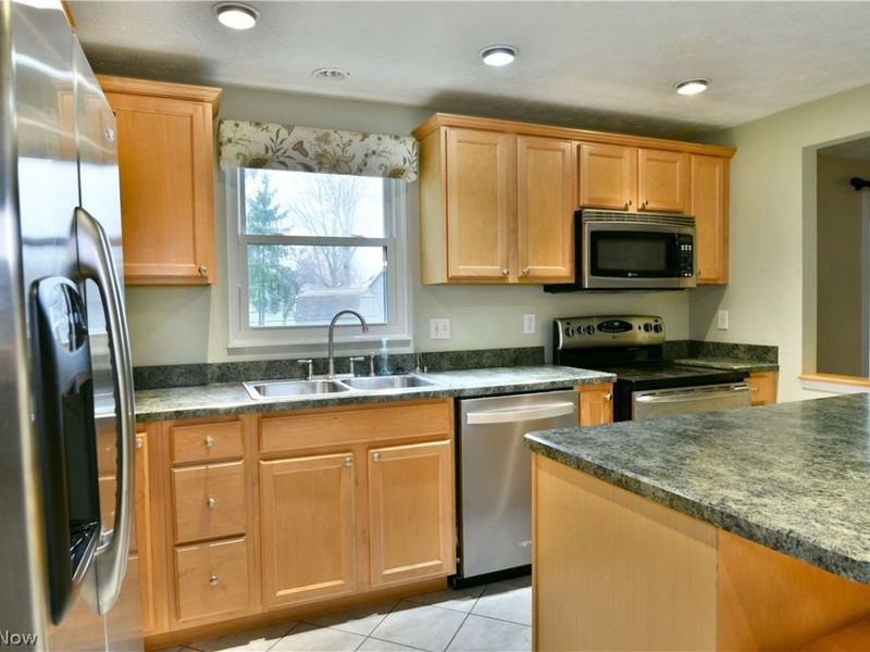 1756 Penny Lane , Youngstown, OH 44515 Photo 11