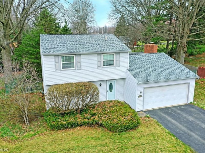 1756 Penny Lane , Youngstown, OH 44515 Photo 2