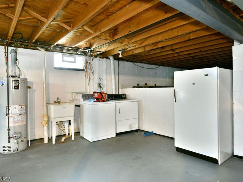 1756 Penny Lane , Youngstown, OH 44515 Photo 31