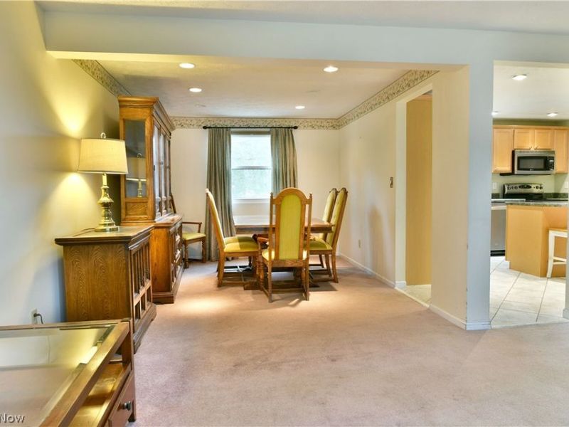 1756 Penny Lane , Youngstown, OH 44515 Photo 9