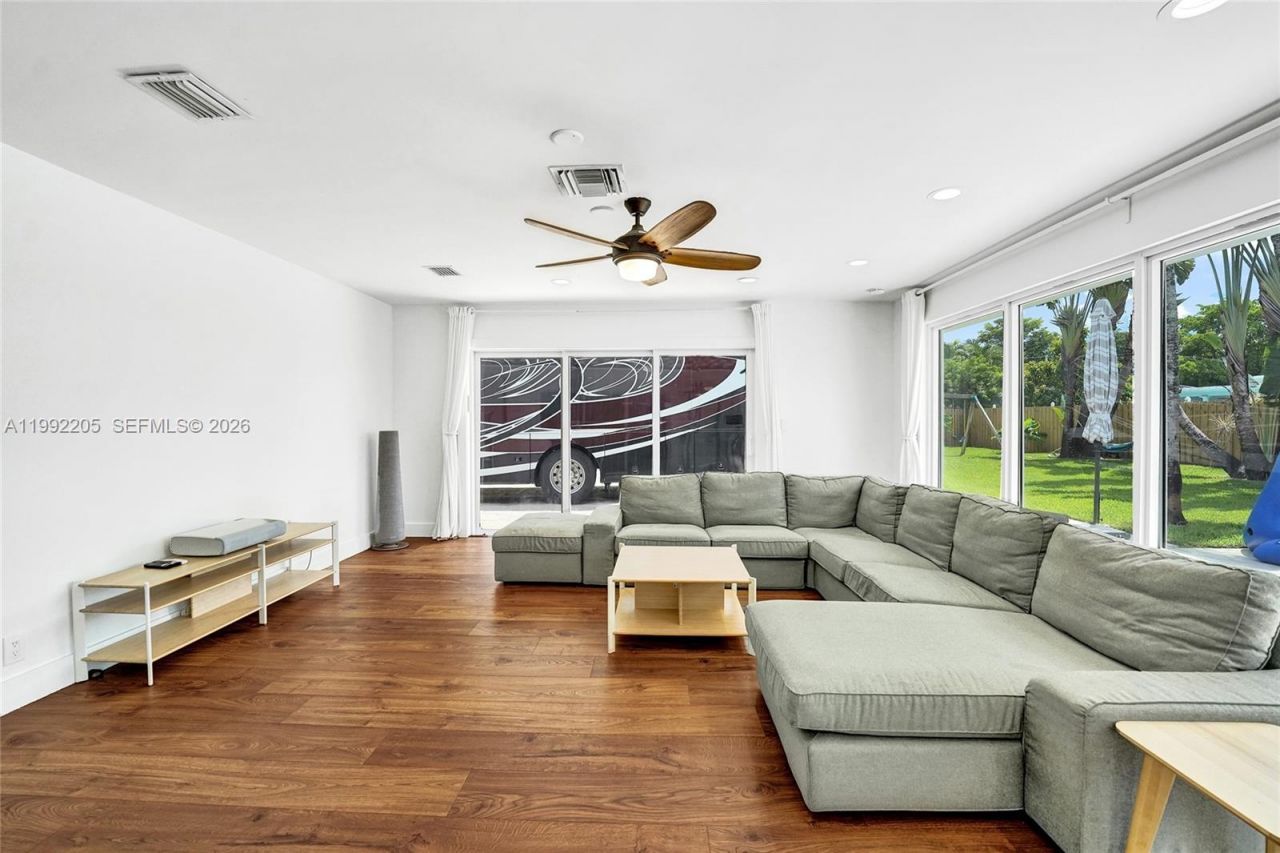 3350 N 40th St, Hollywood, FL 33021 Photo