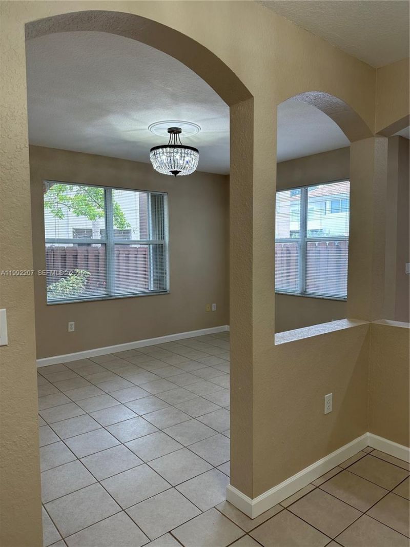 11344 NW 72nd Ln , Doral, FL 33178 Photo