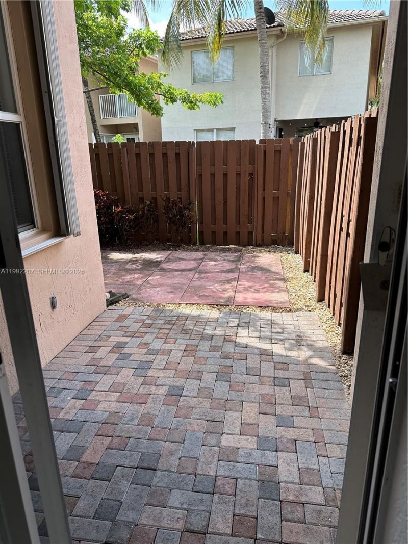 11344 NW 72nd Ln , Doral, FL 33178 Photo