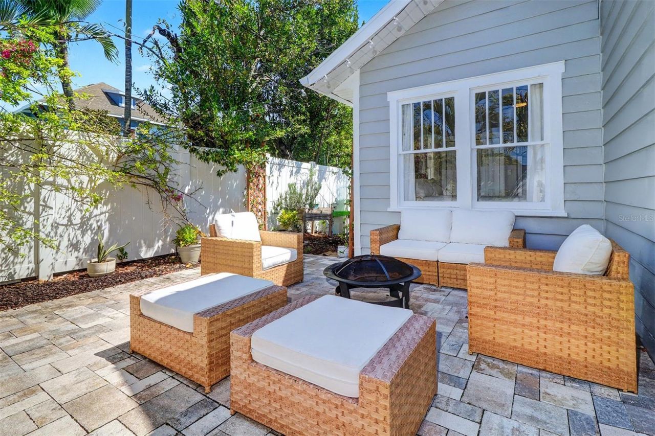 3218 7th Street N, Saint Petersburg, FL 33704 Photo