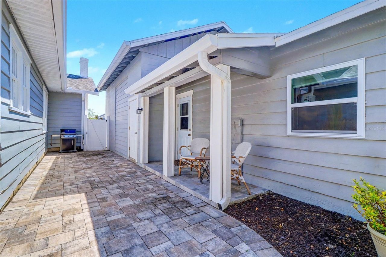 3218 7th Street N, Saint Petersburg, FL 33704 Photo