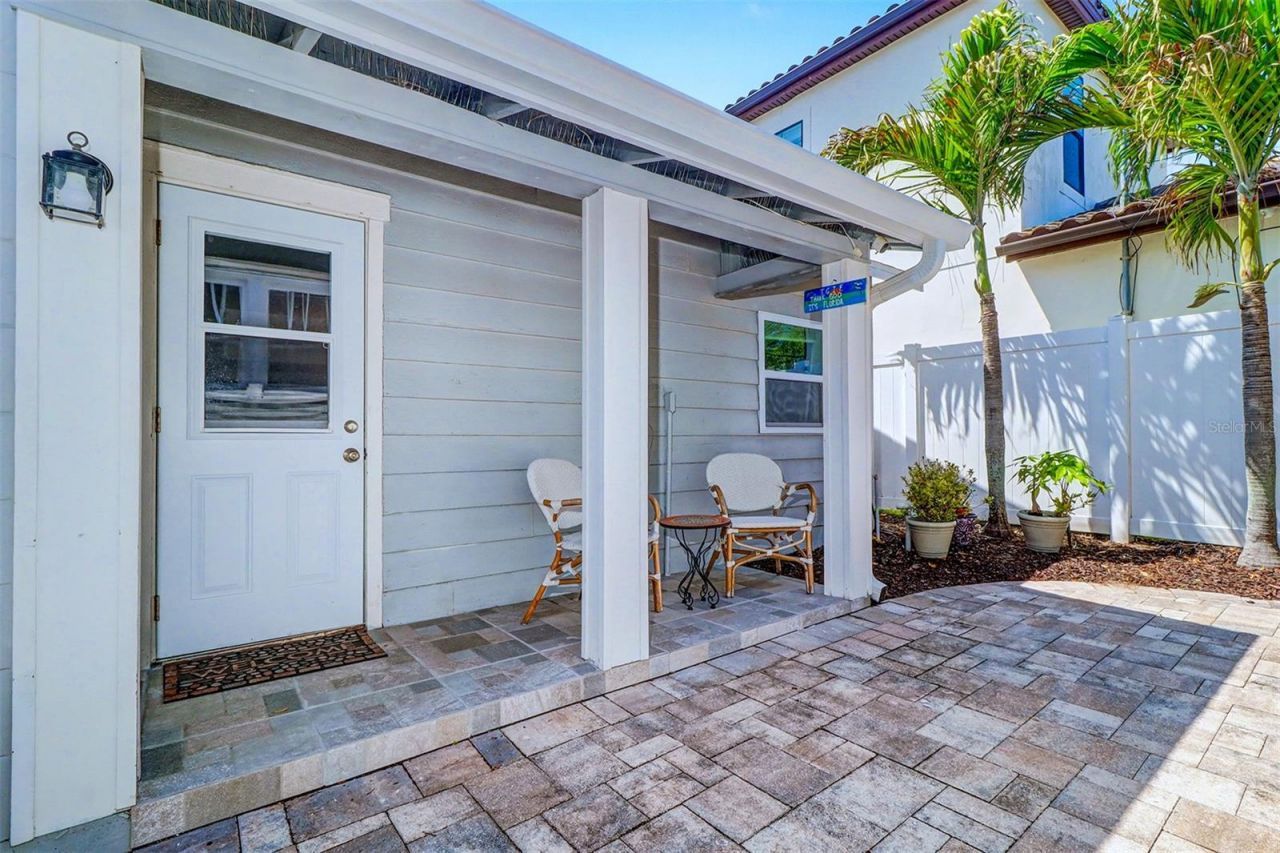 3218 7th Street N, Saint Petersburg, FL 33704 Photo