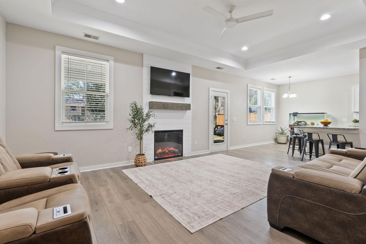 1113 Singletary Avenue Photo 8