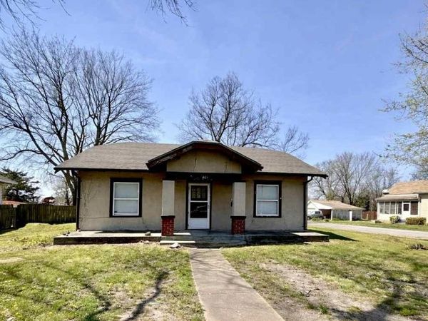 401 S Lynn Avenue, Columbus, KS 66725