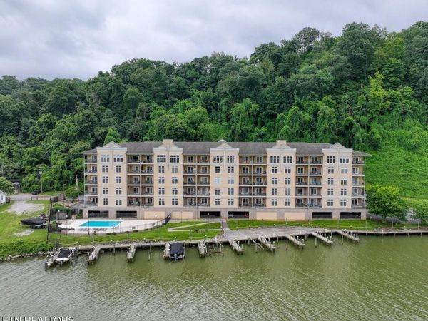 3001 River Towne Way, Knoxville, TN 37920