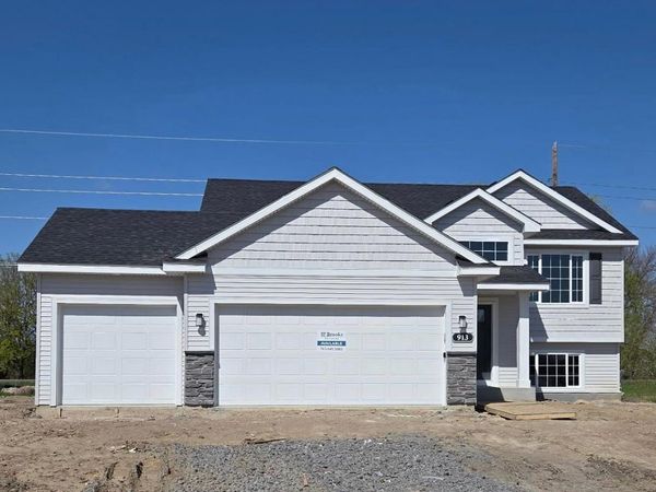 913 Brandenburg Lane, Waverly, MN 55390