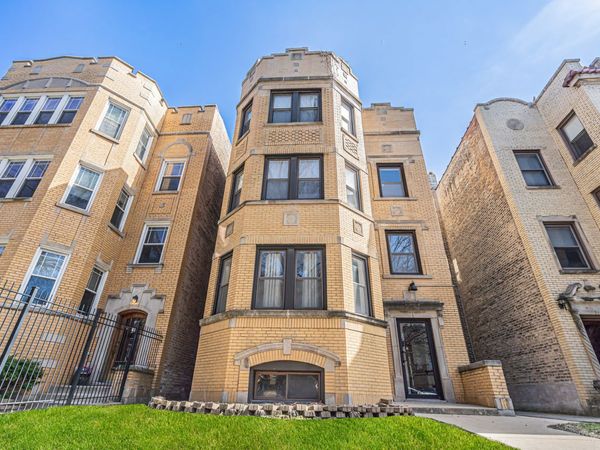 5429 N Campbell Avenue, Chicago, IL 60625