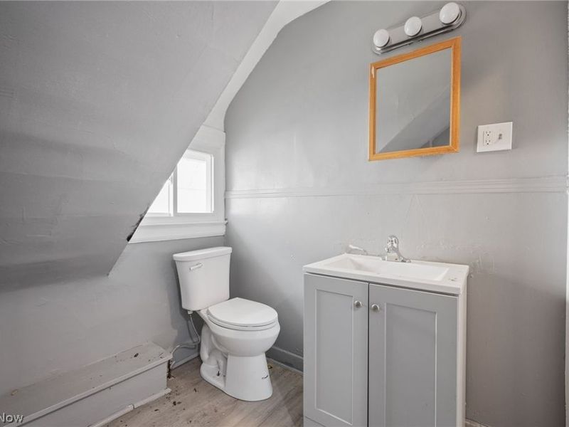 2180 W 83rd Street , Cleveland, OH 44102 Photo 12