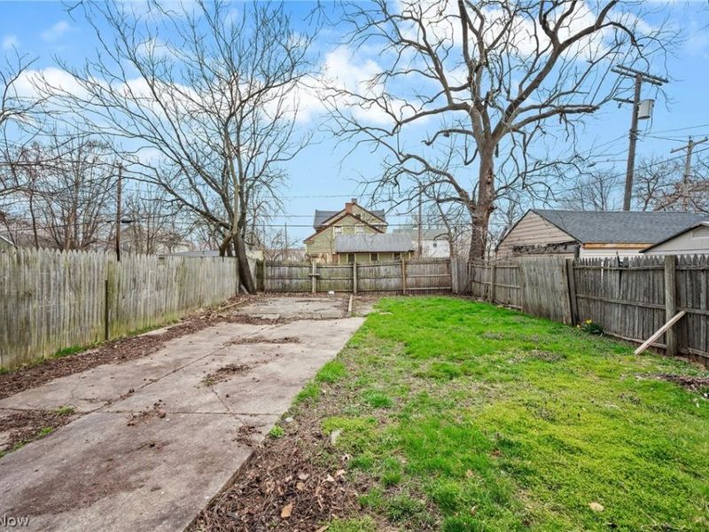 2180 W 83rd Street , Cleveland, OH 44102 Photo 22