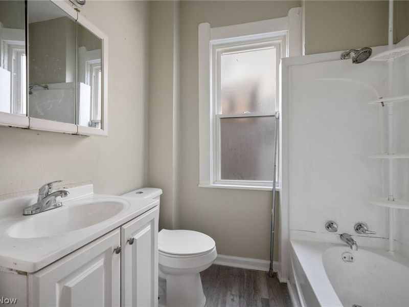 2180 W 83rd Street , Cleveland, OH 44102 Photo 29