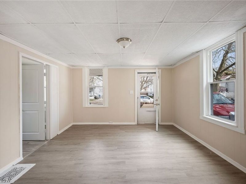 2180 W 83rd Street , Cleveland, OH 44102 Photo 7