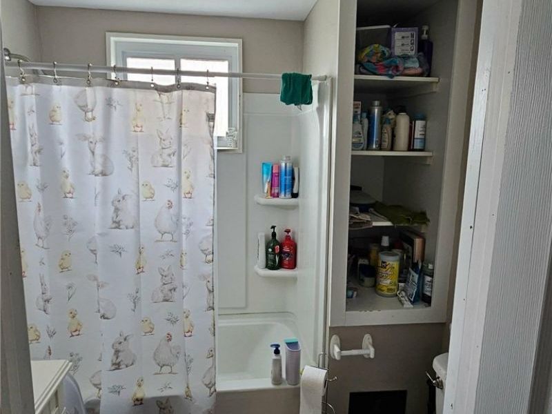 1305 Eastport Avenue, Uhrichsville, OH 44683 Photo 12