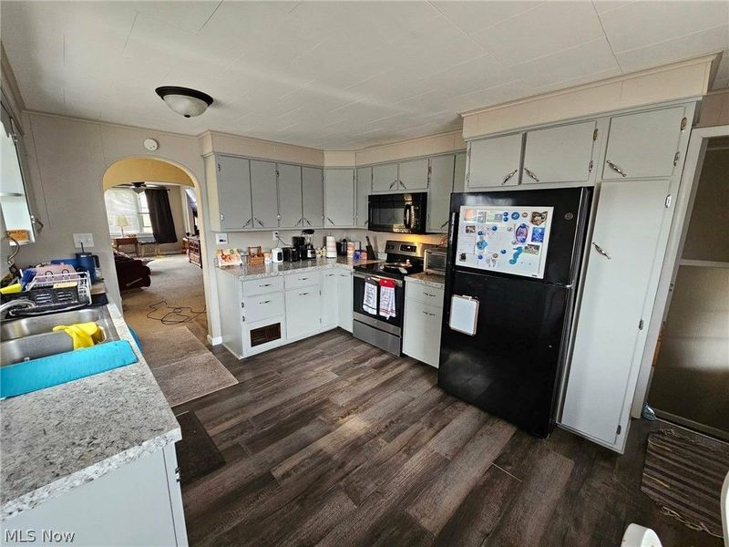 1305 Eastport Avenue, Uhrichsville, OH 44683 Photo 7